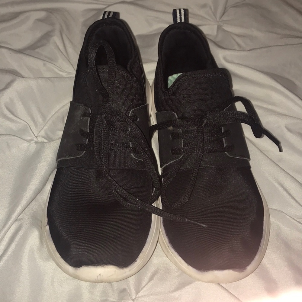 Black Nautical Tennis Shoes